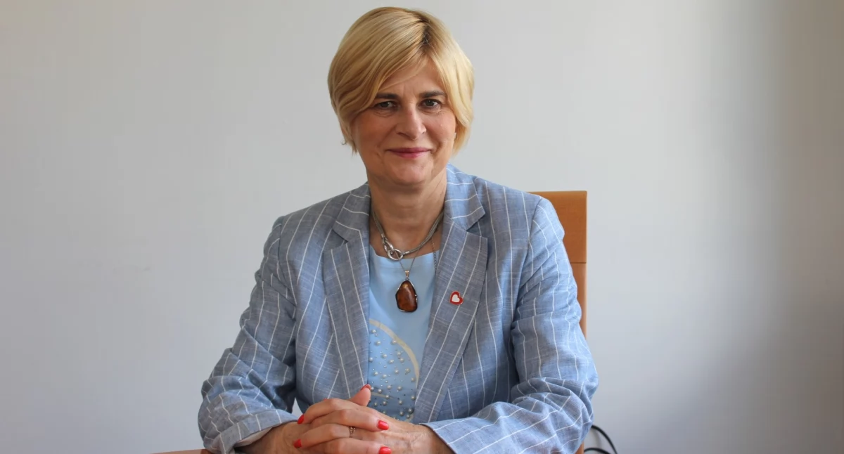 Polityka, Pierwszy Sejmie posłanka Alicja Łuczak opowiada trudach nadziejach swojej pracy - zdjęcie, fotografia