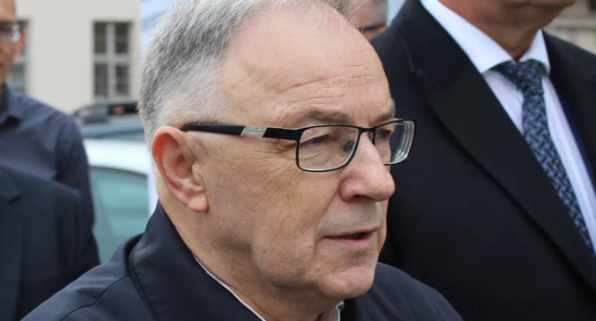 Polityka, Witold Tomczak zaprasza drużyny Grzegorza Brauna - zdjęcie, fotografia