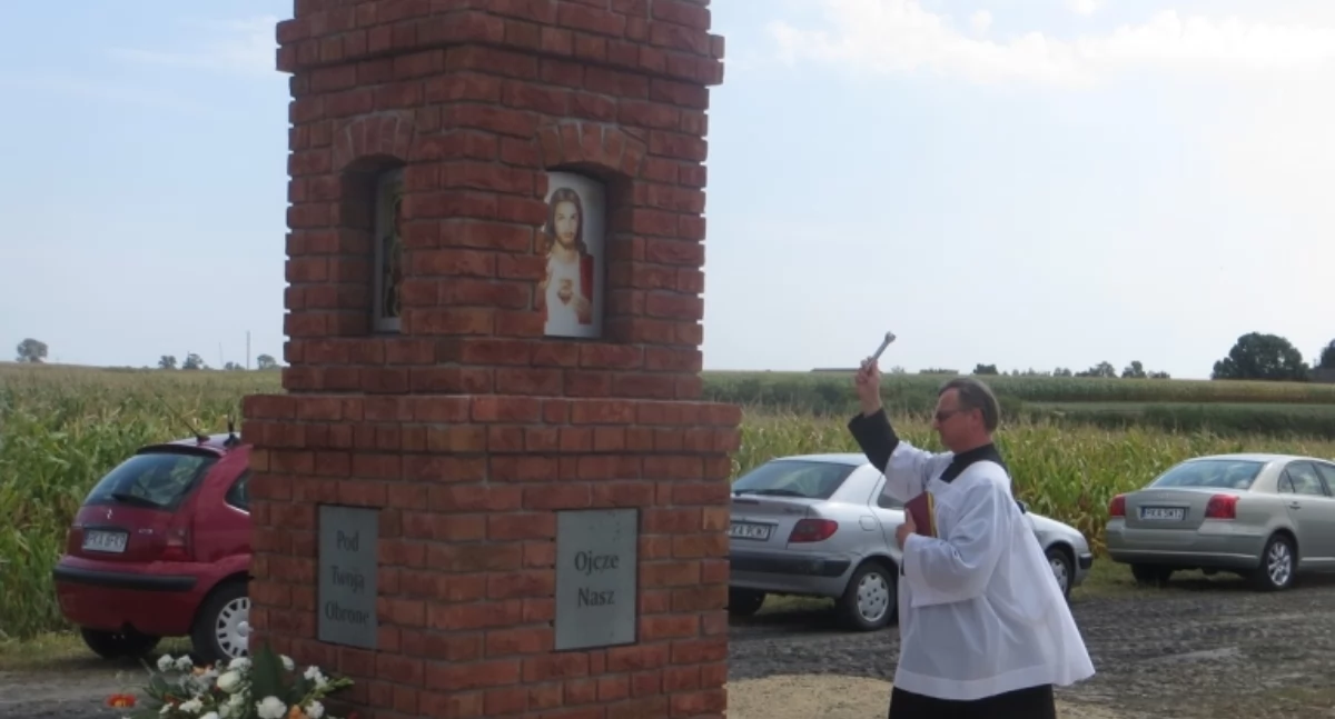 Region, Kapliczka Blizanówku nowej odsłonie - zdjęcie, fotografia