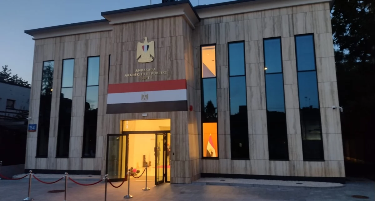 Inwestycje, Nową Ambasadę Egiptu Warszawie zbudowano według projektu Kaliszanina - zdjęcie, fotografia
