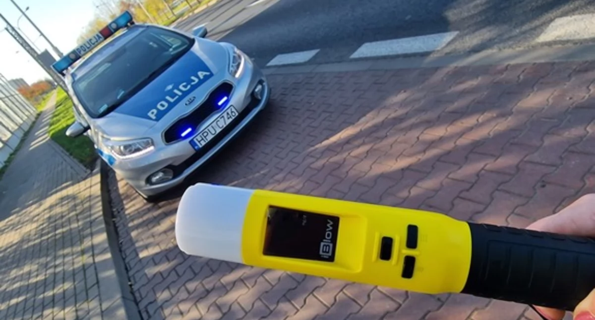 Policja - komunikaty , Pijany motorowerzysta wiózł pijanego pasażera - zdjęcie, fotografia