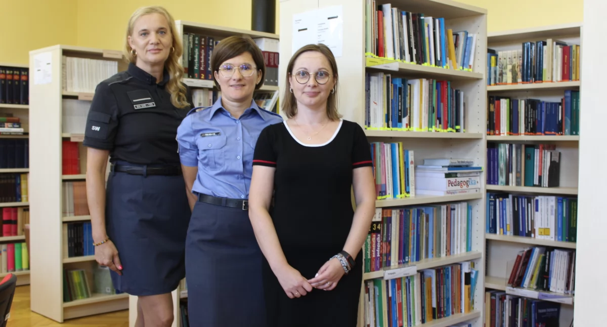 Szkoły i edukacja, Jedyna biblioteka Polsce - zdjęcie, fotografia