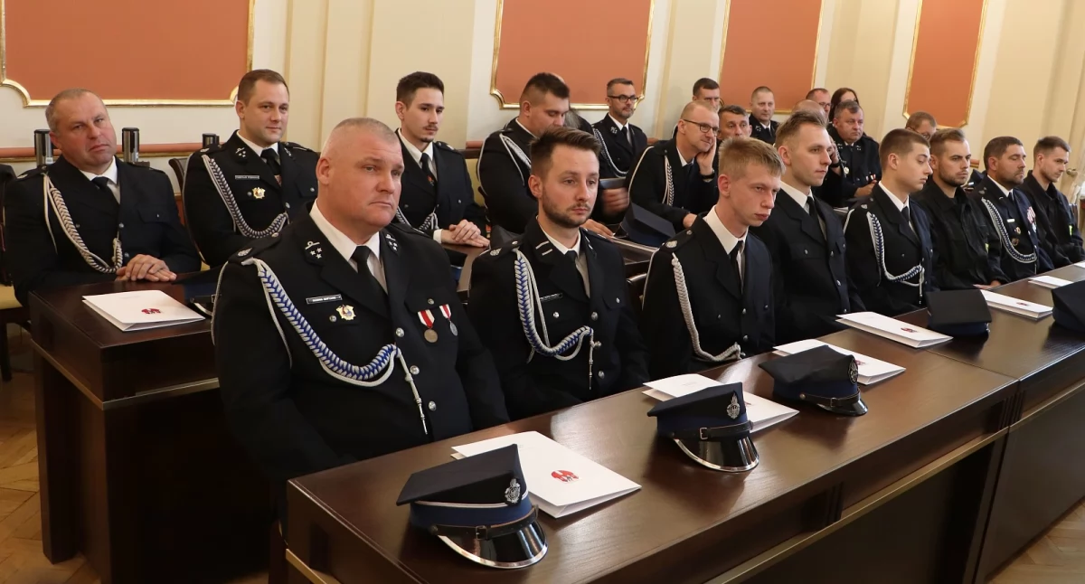 Administracja , Podziękowania strażaków - zdjęcie, fotografia
