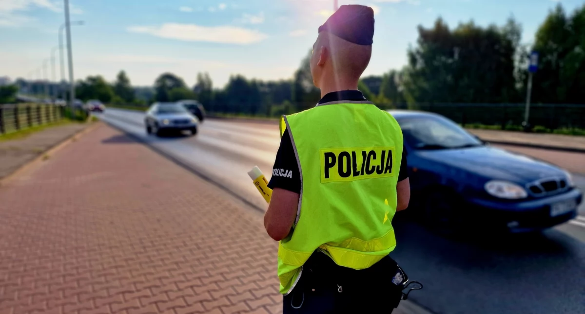 Policja - komunikaty , Nietrzeźwy latek kierował ciężarówką - zdjęcie, fotografia
