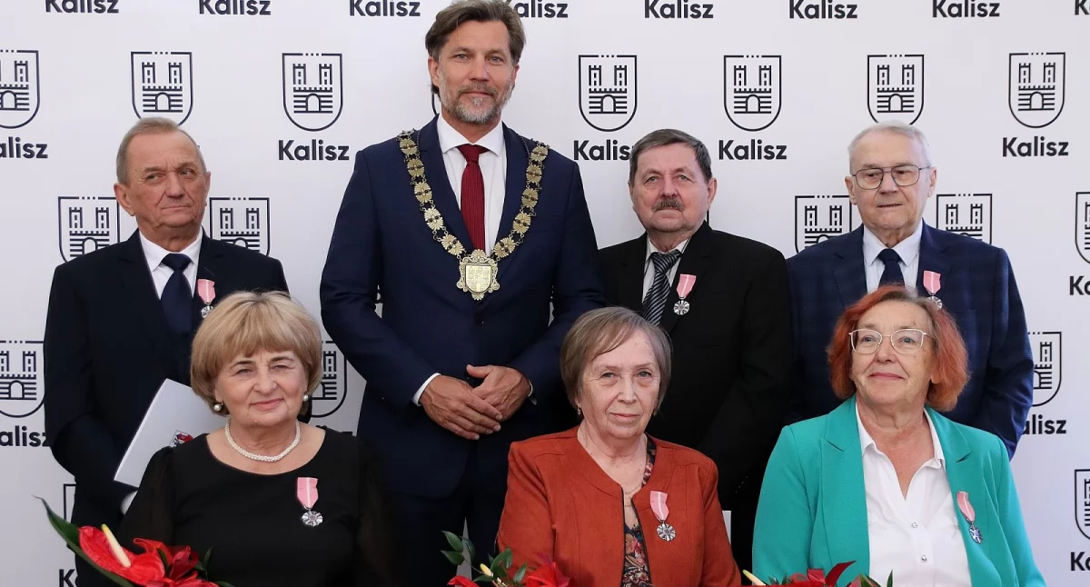 Administracja , Złote kaliszan - zdjęcie, fotografia