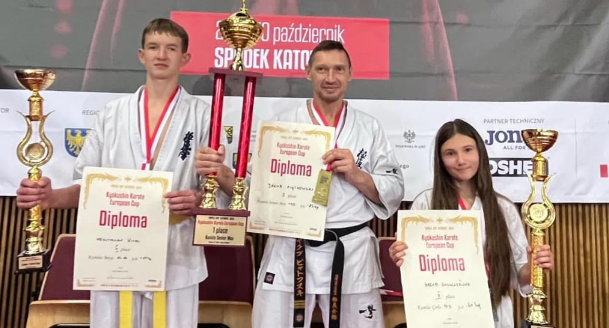 Sporty Walki, Sukces karateków Pucharze Europy - zdjęcie, fotografia