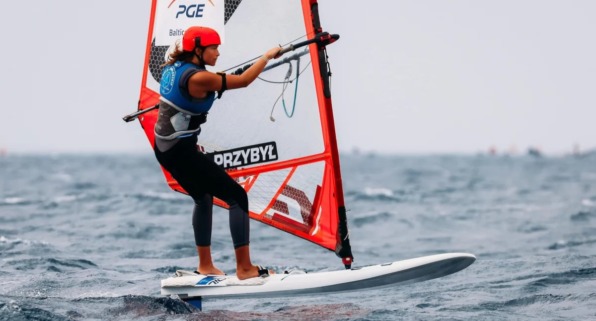 Pozostałe, Gdyby Barbie Surferka może byłaby mistrzynią świata - zdjęcie, fotografia