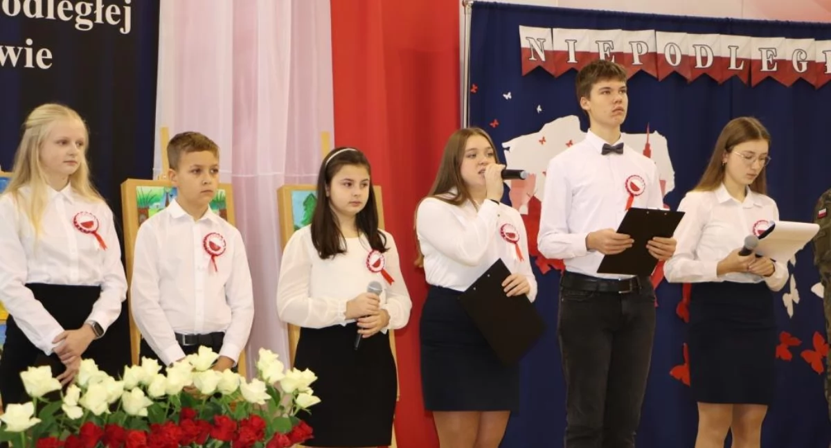 Region, Święto Szkoły Podstawowej Polski Niepodległej Rychnowie - zdjęcie, fotografia