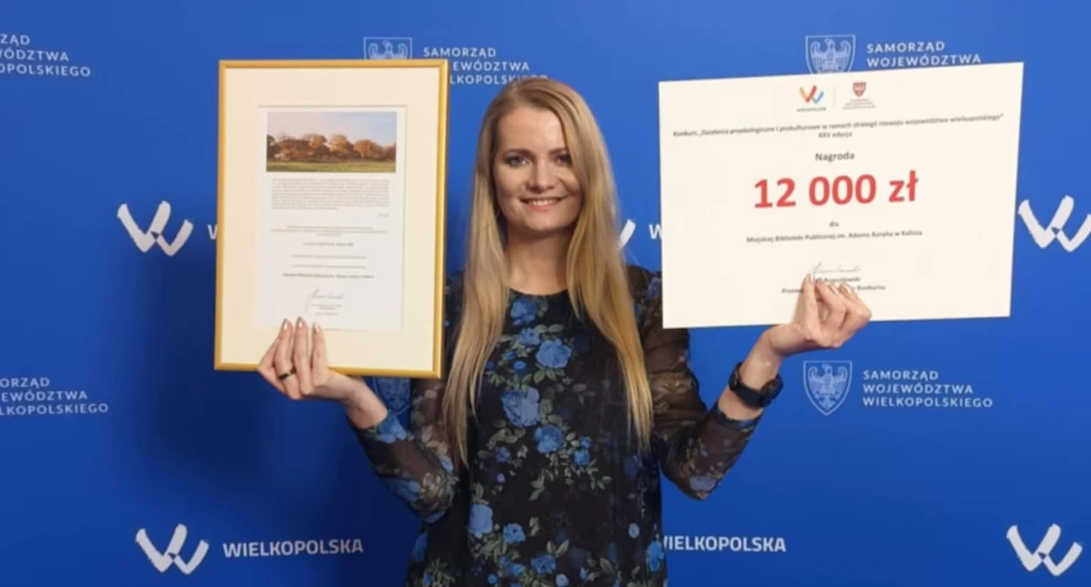 Publikacje i książki, Biblioteka nagrodą samorządu województwa - zdjęcie, fotografia