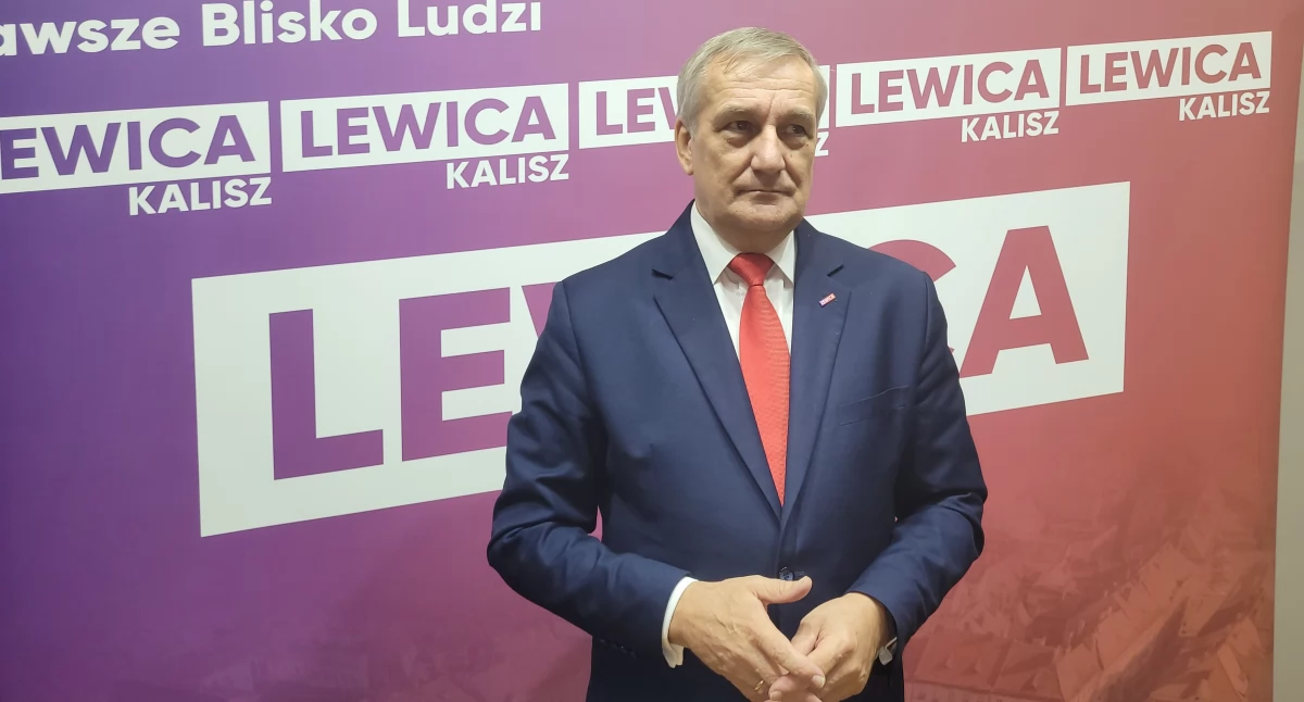 Polityka, Poseł kalisko leszczyński mundurowi mieli służbę zdrowia kolejką - zdjęcie, fotografia