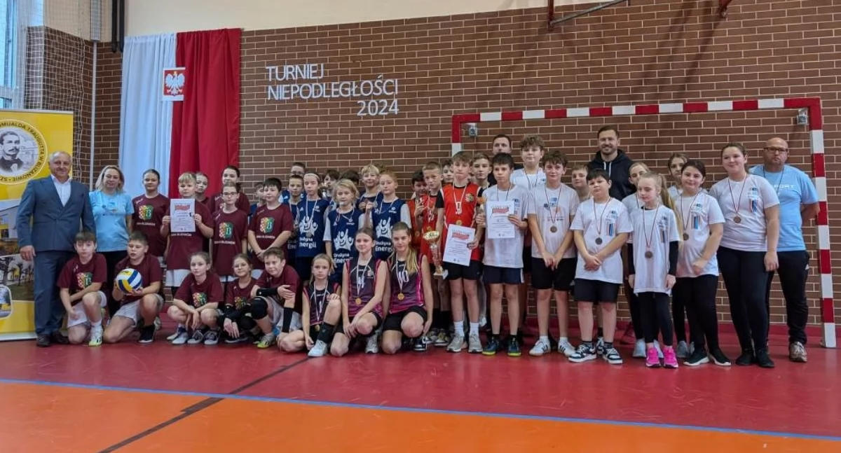 Region, Święto Odzyskania Niepodległości sportowo - zdjęcie, fotografia