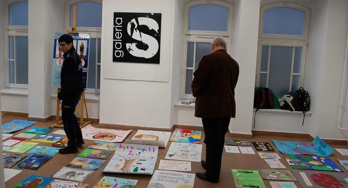 Wernisaże, „Wolność nałogów” podsumowanie konkursu plastycznego - zdjęcie, fotografia