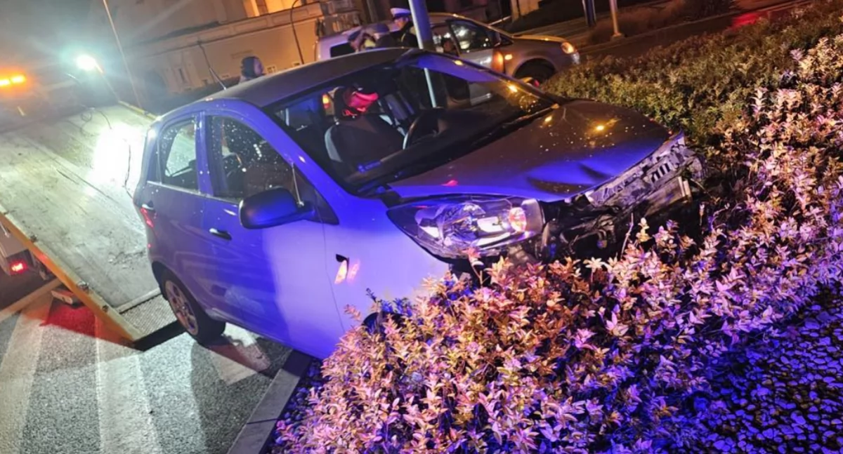Wypadki drogowe, Oboje kierowcy twierdzą mieli zielone światło sprawie pomogą świadkowie - zdjęcie, fotografia