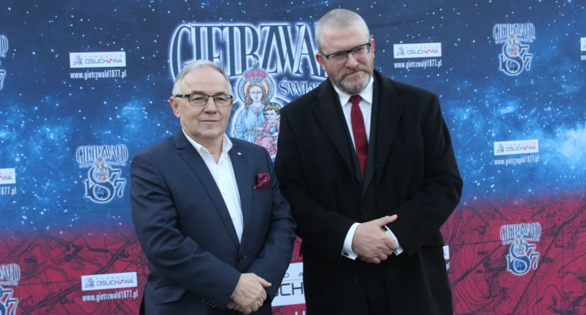 Polityka, Akcja protestacyjna Kaliszu przed marketem - zdjęcie, fotografia