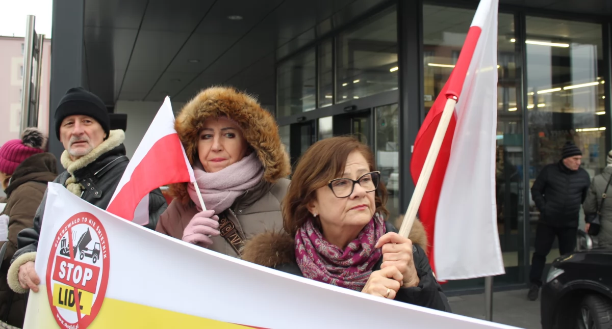 Administracja , Oświadczenia Lidla sprawie protestu - zdjęcie, fotografia