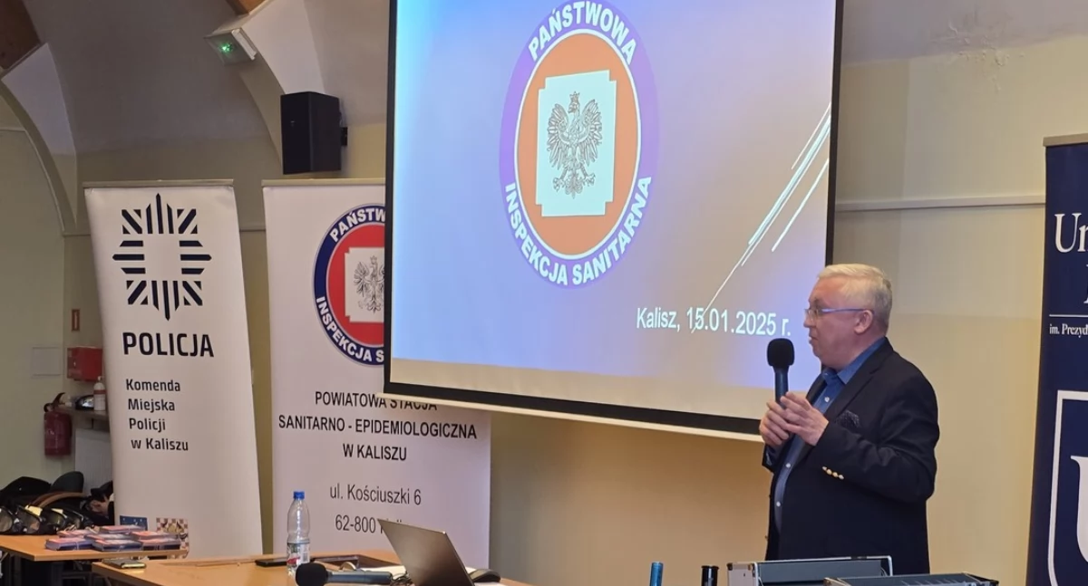 Zdrowie, Dopalacze spacer śmiercią rękę Uzależnienia zdrowie konferencja Uniwersytecie Kaliskim - zdjęcie, fotografia