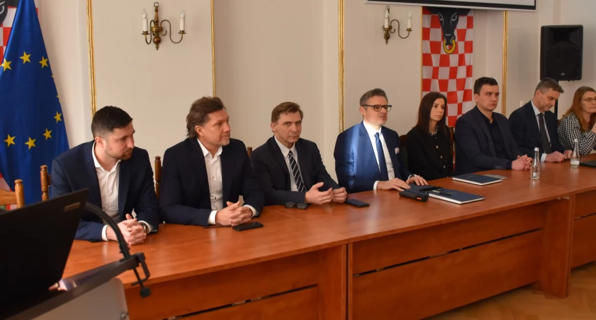 Starostwo, ochronie środowiska kaliskim starostwie - zdjęcie, fotografia