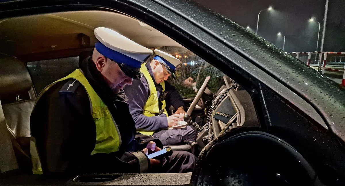 Policja - komunikaty , weekend kierowców straciło prawo jazdy - zdjęcie, fotografia