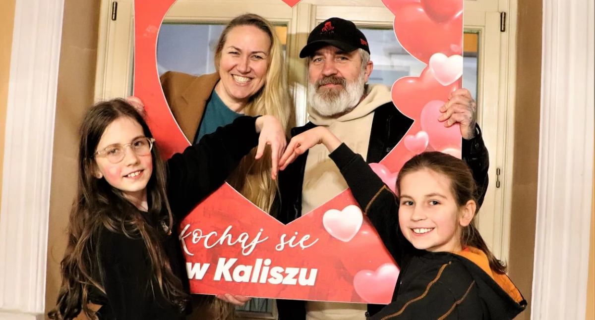Administracja , Walentynki kaliskim ratuszu - zdjęcie, fotografia