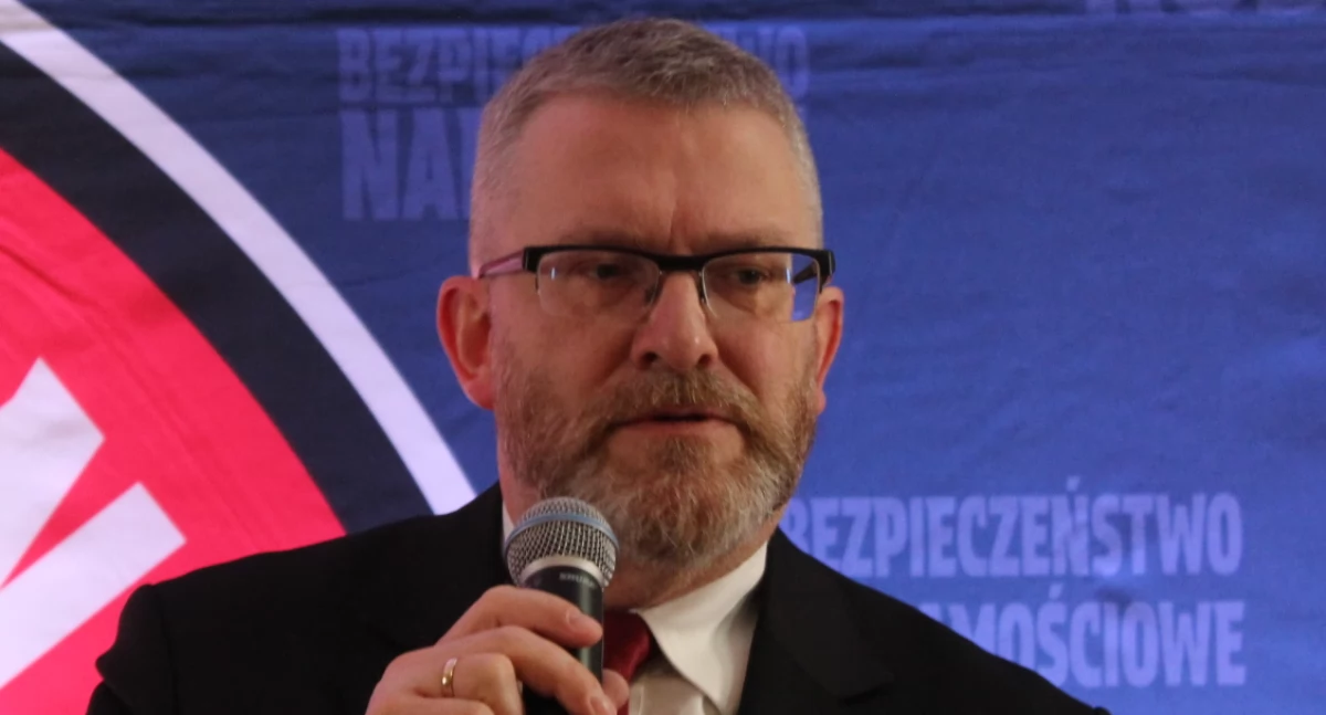 Polityka, Grzegorz Braun Trzeba wyjść wariatów - zdjęcie, fotografia