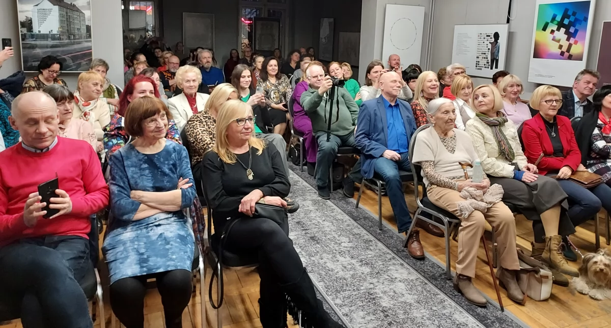 Atrakcje i Ciekawostki, Spotkanie Jarosławem Kretem - zdjęcie, fotografia