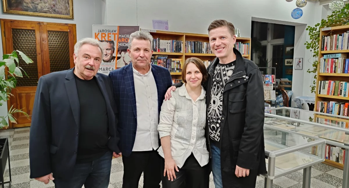 Kino, Reżyser Maciej Michalski Kaliskiej Bibliotece - zdjęcie, fotografia