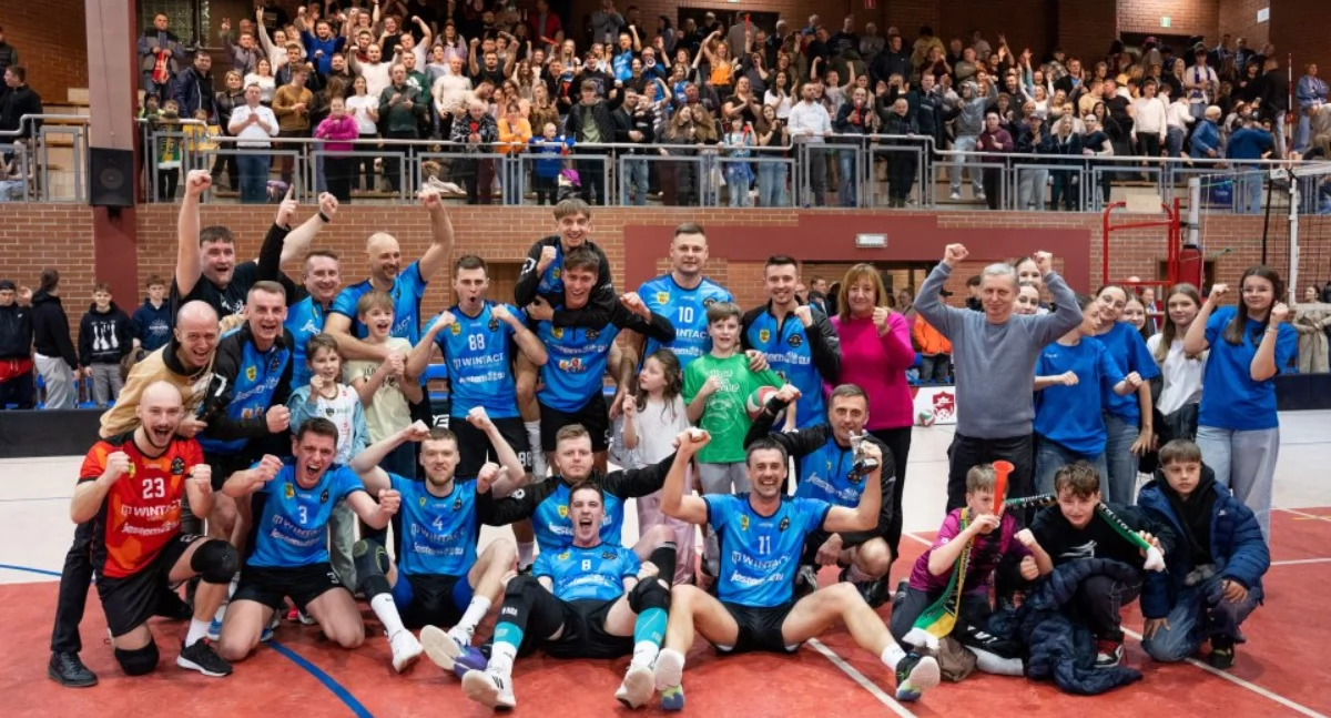 Region, Siatkarze Liskowiak uczynili rywalizacji awans - zdjęcie, fotografia