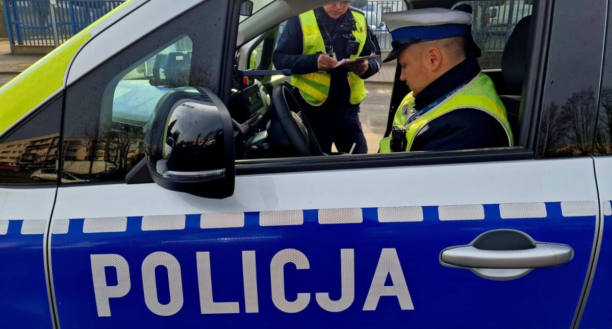 Policja - komunikaty , Podczas kontroli drogowej podał brata Będzie żałował - zdjęcie, fotografia