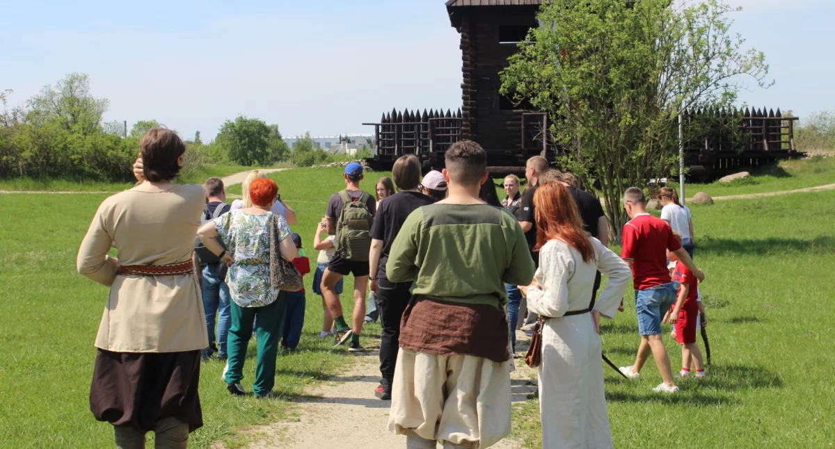 Święta i uroczystości , „Na królewskim trakcie” czyli Jubileuszowy Jarmark Archeologiczny Zawodziu - zdjęcie, fotografia