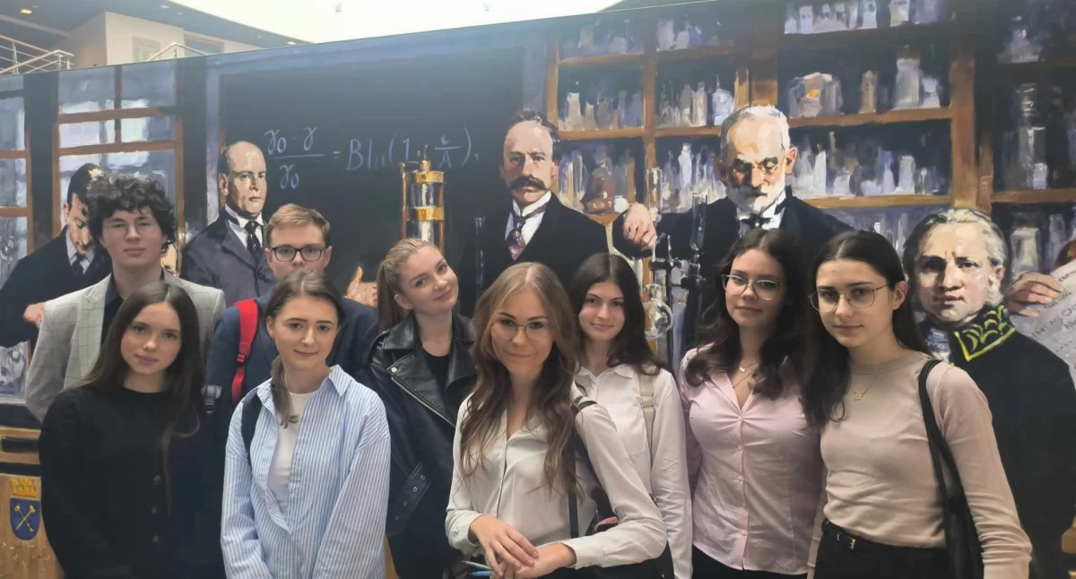 Szkoły i edukacja, Olimpijskie tylko sukcesy uczniów kaliskich szkół - zdjęcie, fotografia