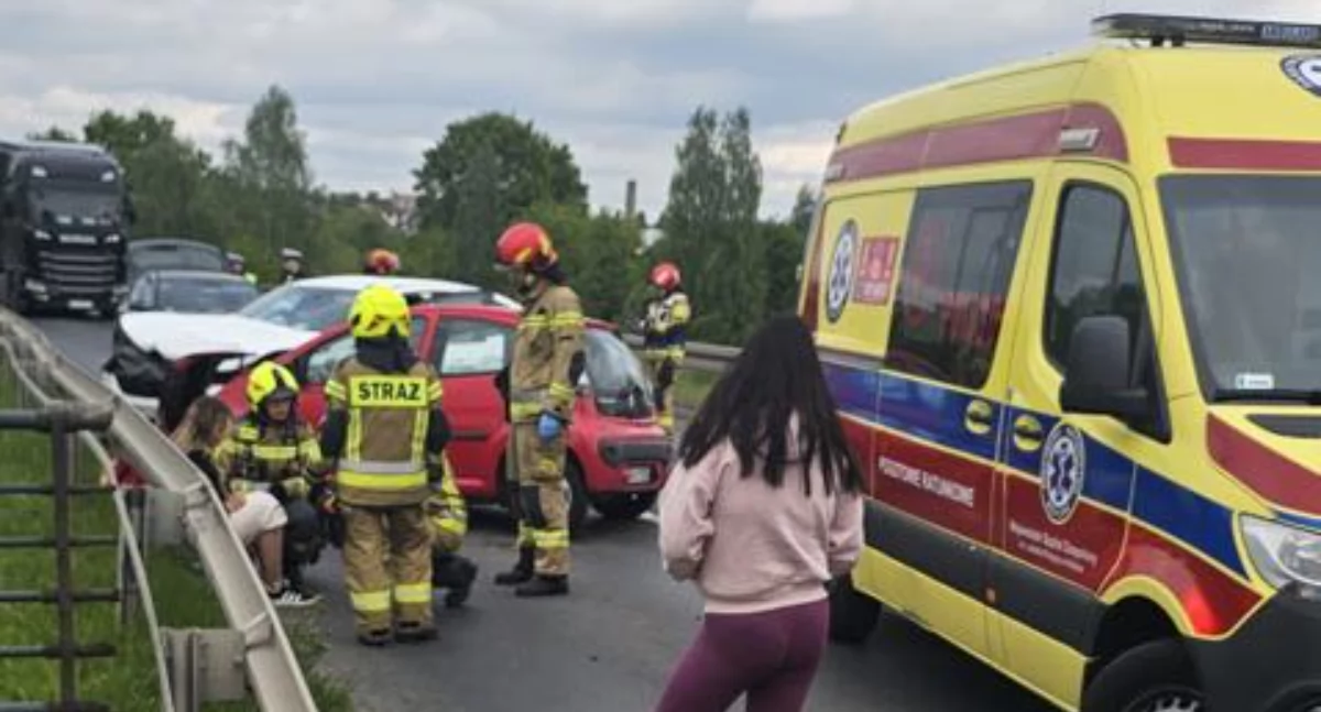 Wypadki drogowe, Czołowe zderzenie Szlaku Bursztynowym - zdjęcie, fotografia