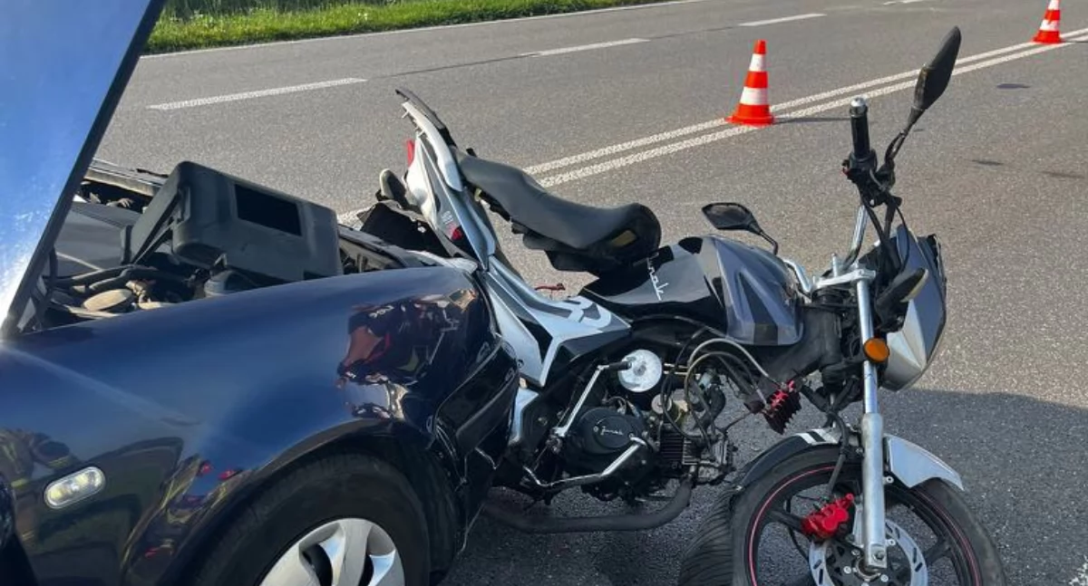 Wypadki drogowe, Kraksa udziałem czterech pojazdów Skarszewie Cztery osoby dziecko szpitalu - zdjęcie, fotografia