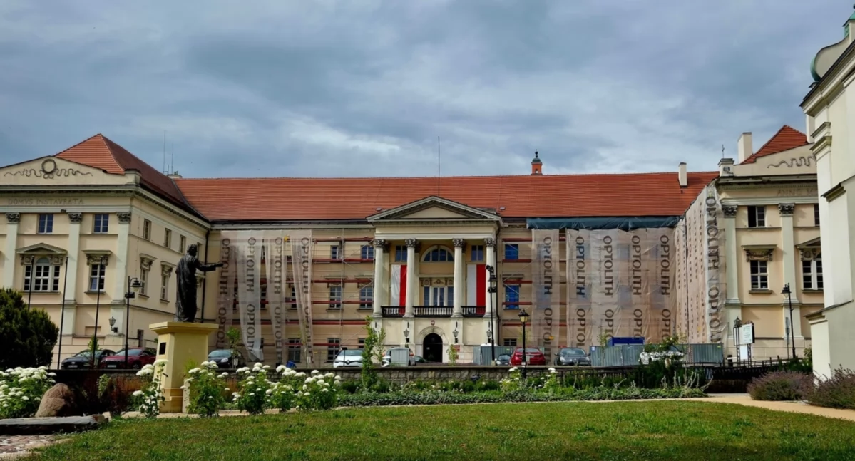 Starostwo, Ruszył remont siedziby kaliskiego starostwa - zdjęcie, fotografia