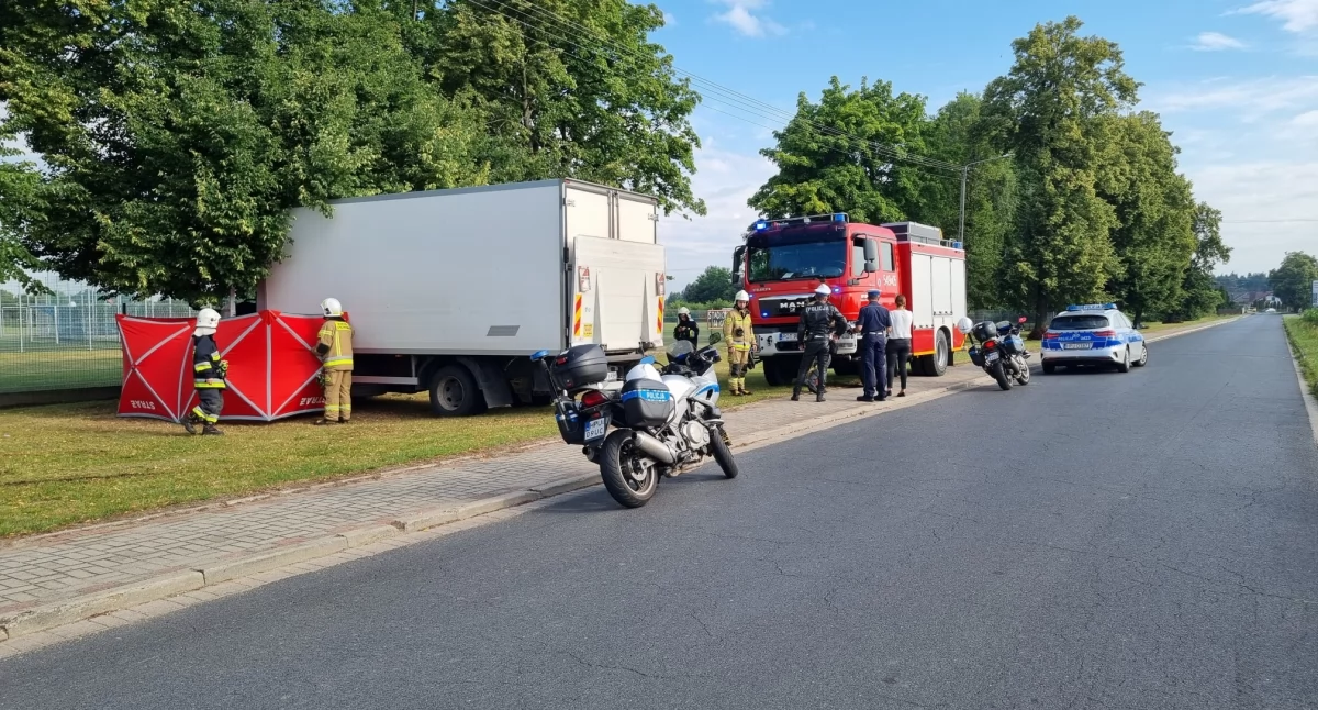 Policja - komunikaty , Zmarł kierownicą ciężarówki - zdjęcie, fotografia