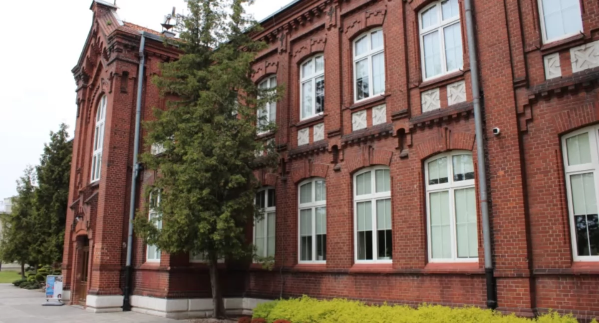 Szkoły i edukacja, Oświadczenie Akademii Wymiaru Sprawiedliwości sprawie jednego nauczycieli akademickich - zdjęcie, fotografia