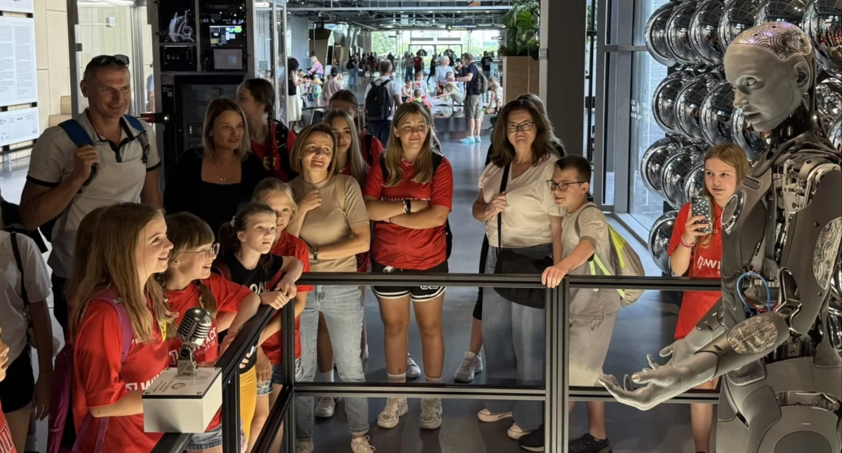 Starostwo, Zwiedzali stolicę Centrum Nauki Kopernik odkrywali tajemnice nauki - zdjęcie, fotografia