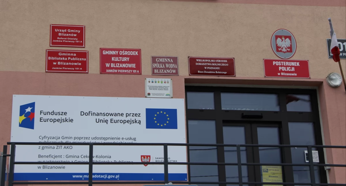 Polityka, Janków Pierwszy kolejną siedzibą unijnych biurokratów - zdjęcie, fotografia