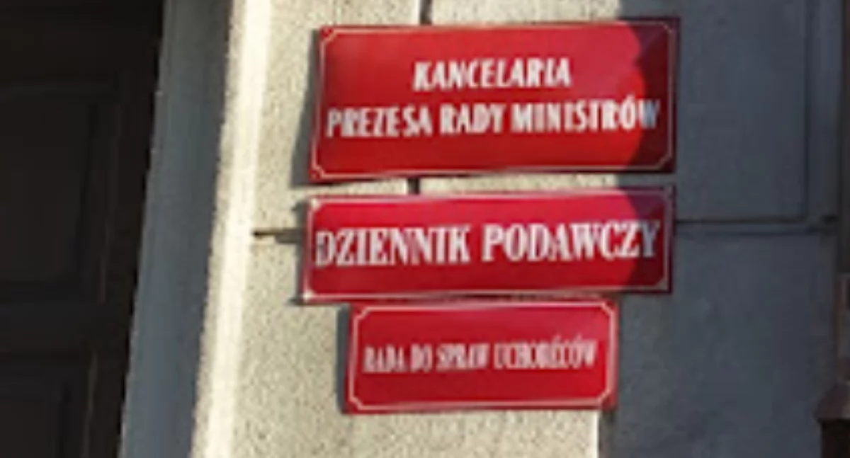 Polityka, Jeszcze mało darmowy wynajem mieszkań ministrów - zdjęcie, fotografia