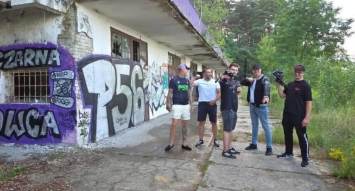 Ciekawostki, latach przerwy pojawił teledysk Elity Kaliskiej - zdjęcie, fotografia