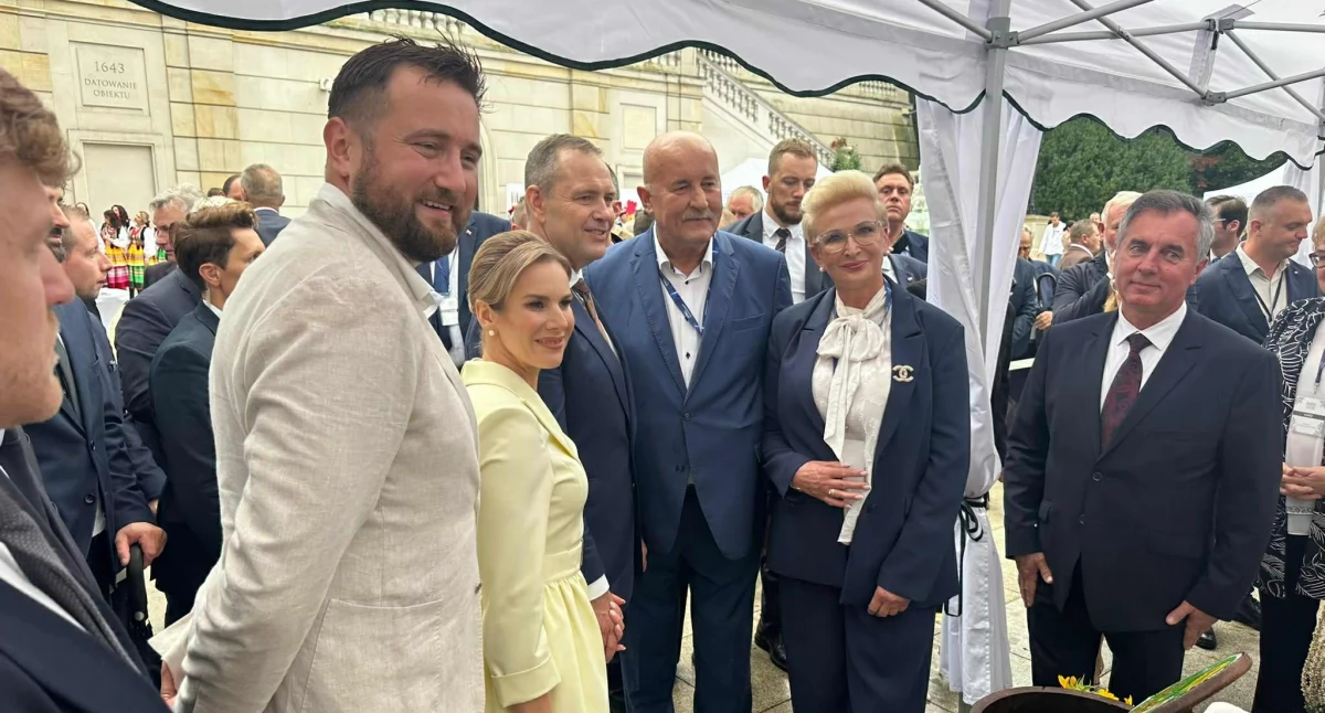 Region, Stanisław Lesieniowie dożynkach prezydenckich Spale - zdjęcie, fotografia