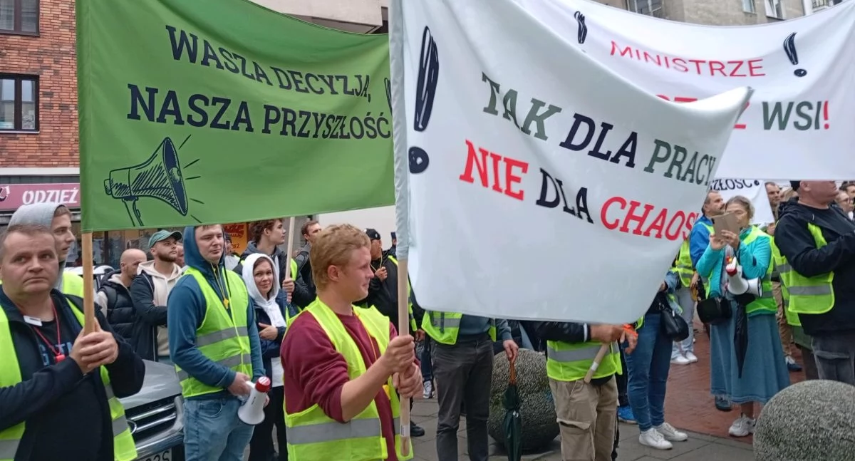 Polityka, Protest pracowników branży rolniczej - zdjęcie, fotografia
