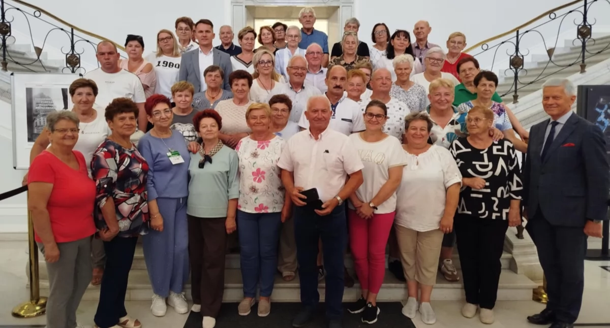 Region, Seniorzy Stawiszyna Sejmie - zdjęcie, fotografia