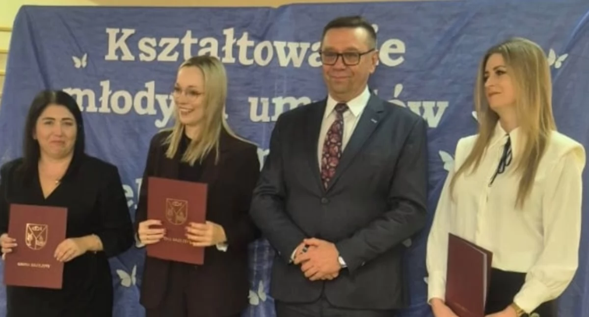 Region, Dzień Edukacji Narodowej Gminie Brzeziny - zdjęcie, fotografia