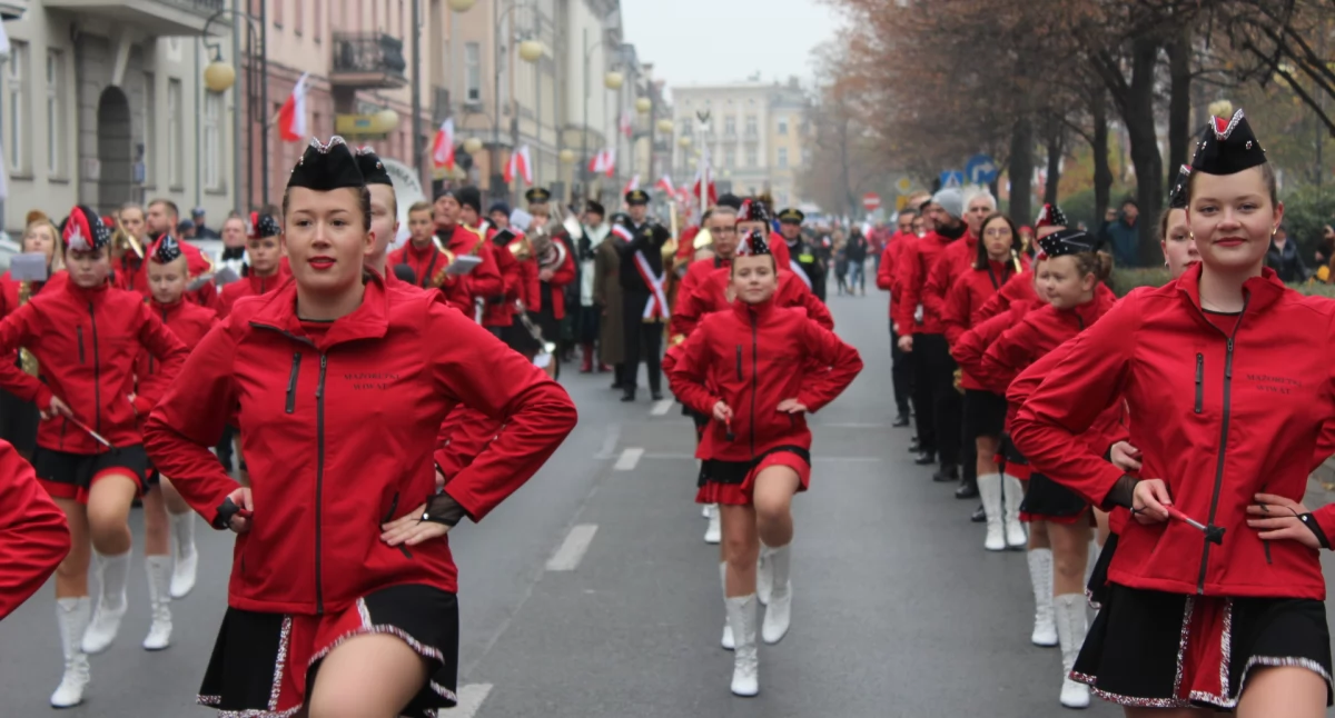 Święta i uroczystości , listopada Kaliski Marsz Niepodległości - zdjęcie, fotografia