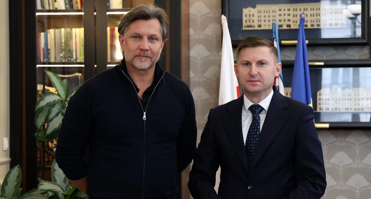 Administracja , naczelnik Wydziału Kultury Sztuki Sportu Turystyki - zdjęcie, fotografia