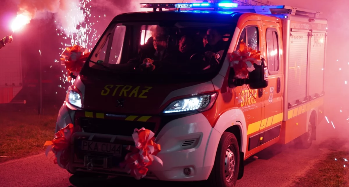 Region, Samochód strażaków Pólko Ostrówek - zdjęcie, fotografia