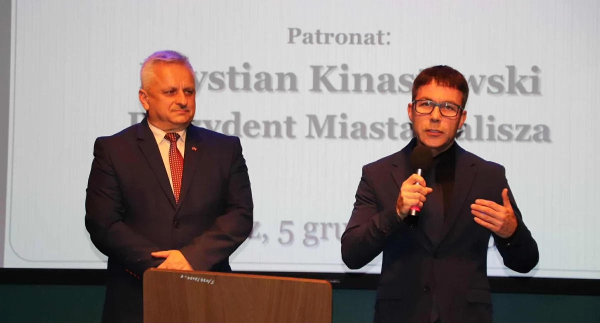 NGO, Kaliscy wolontariusze wyróżnieni podczas Wolontariatu - zdjęcie, fotografia