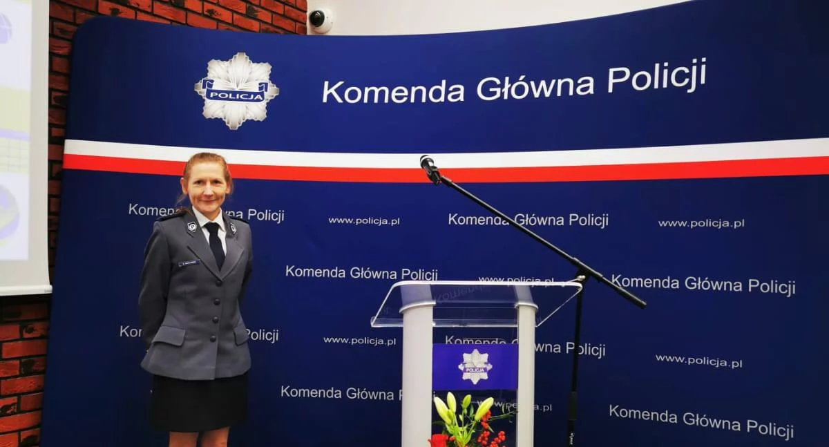 Policja - komunikaty , Kaliska policjantka uhonorowana wybitne osiągnięcia sportowe - zdjęcie, fotografia