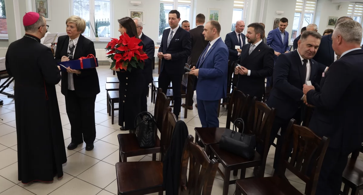 Święta i uroczystości , Spotkanie biskupa kaliskiego samorządowcami - zdjęcie, fotografia