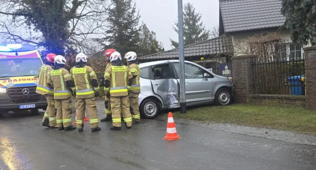 Policja - komunikaty , Kolizja kolizję - zdjęcie, fotografia